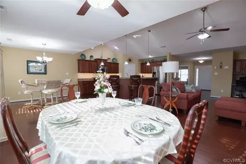 Dining - 8194 Janice Ave, Mechanicsville, VA 23111 photo 4 of 5