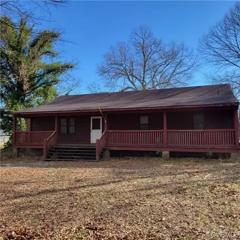 12520 Iron Bridge Rd, Chester, VA 23831