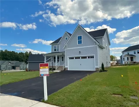 9237 Kinnerton Dr, Midlothian, VA 23112