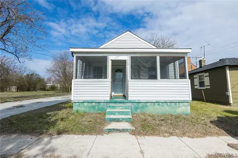 223 Witten St, Petersburg, VA 23803