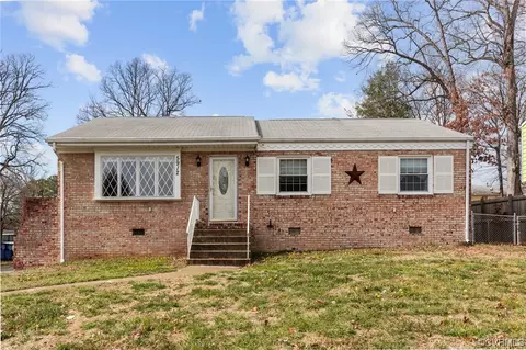 5912 Meadowburm Dr, North Chesterfield, VA 23234