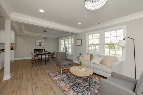 Living - 8237 Robert Bruce Dr, North Chesterfield, VA 23235 photo 3 of 4