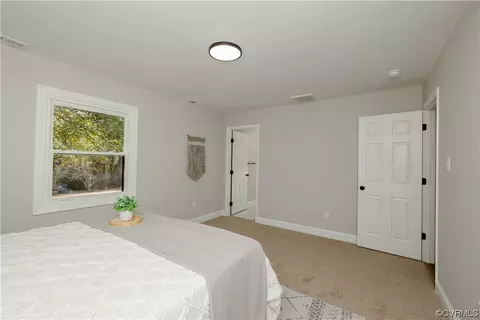 Bedroom - 8237 Robert Bruce Dr, North Chesterfield, VA 23235 photo 5 of 7