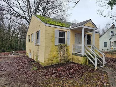 5702 Edgelawn St, Richmond, VA 23231