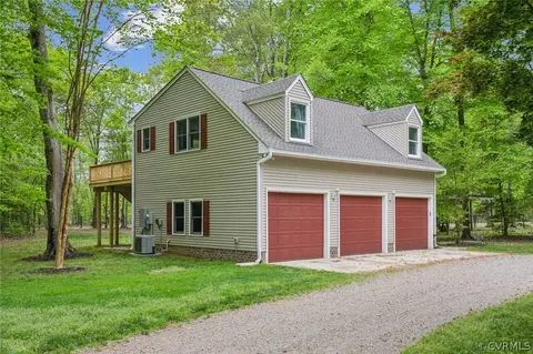 Exterior - 1915 Carter Rd, Lanexa, VA 23089 photo 8 of 18
