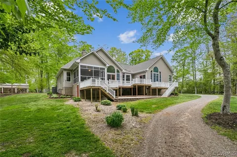Exterior - 1915 Carter Rd, Lanexa, VA 23089 photo 4 of 18