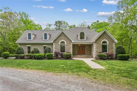 Exterior - 1915 Carter Rd, Lanexa, VA 23089 photo 3 of 18