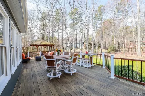 Exterior - 2500 Chartstone Dr, Midlothian, VA 23113 photo 4 of 17