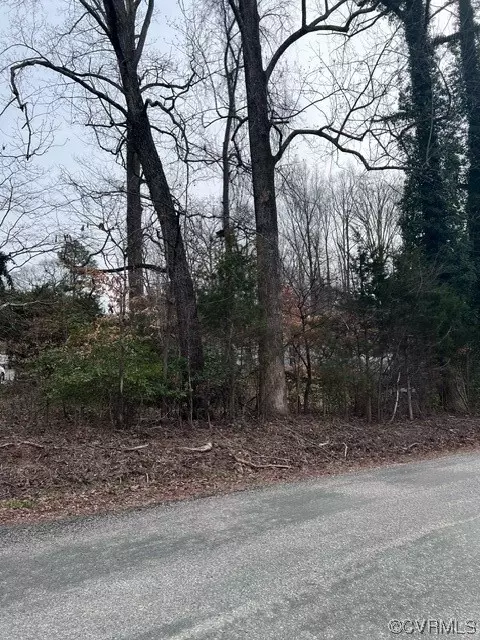 2417 Pocahontas Rd, Powhatan, VA 23139