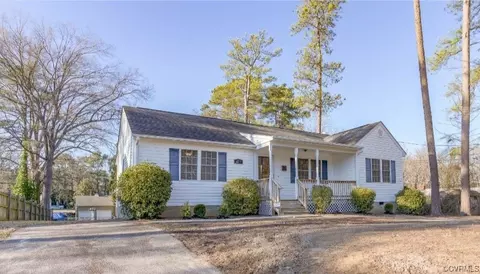 427 E South Blvd, Petersburg, VA 23805