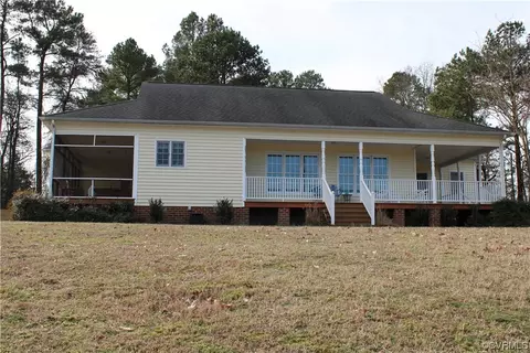 606 Cedar Point Rd, Warsaw, VA 22572
