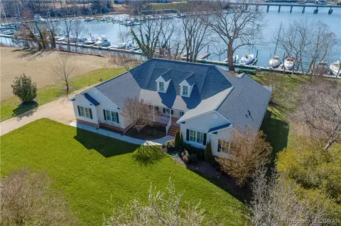 441 Mollys Way, Urbanna, VA 23175