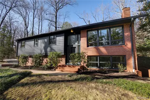 7701 Rockfalls Dr, Richmond, VA 23225