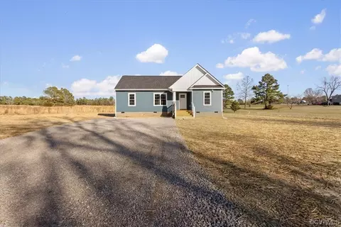 19805 Log Rd, Disputanta, VA 23842