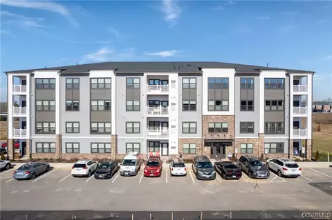 3700 Maze Runner Dr #406, Midlothian, VA 23112