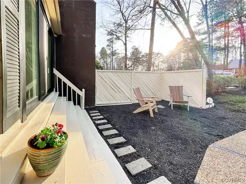 Exterior - 4811 Long Shadow Dr, Midlothian, VA 23112 photo 3 of 8