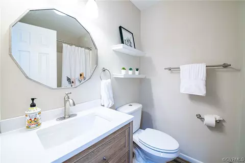 Bath - 4811 Long Shadow Dr, Midlothian, VA 23112 photo 6 of 6