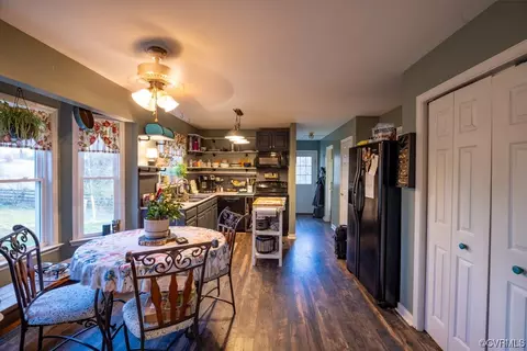 Dining - 1319 Daniel Rd, Blackstone, VA 23824 photo 1 of 1