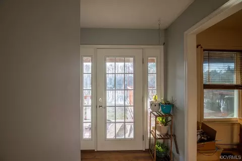 Entry Way - 1319 Daniel Rd, Blackstone, VA 23824 photo 1 of 2