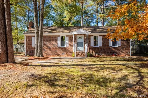 3916 Windcry Dr, Chester, VA 23831