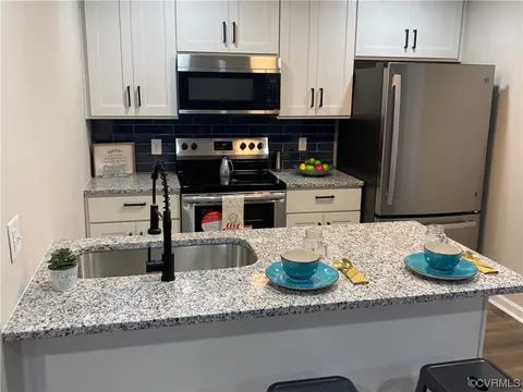 Kitchen - 225 Bartee Rd, Richmond, VA 23224 photo 3 of 5