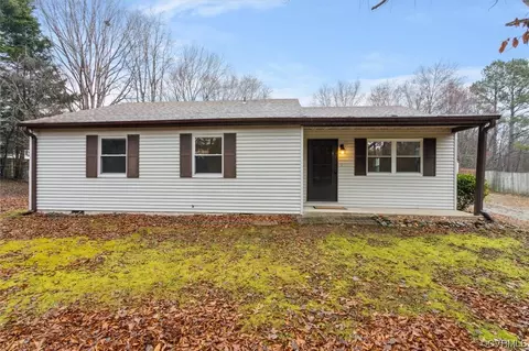 118 Old Stage Rd, Toano, VA 23168