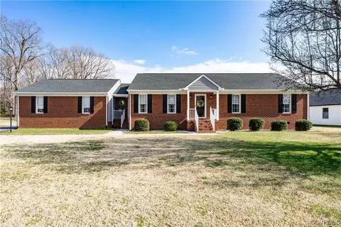 7446 Plum Rose Ct, Mechanicsville, VA 23111