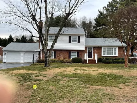 7326 Lark Cir, Mechanicsville, VA 23111