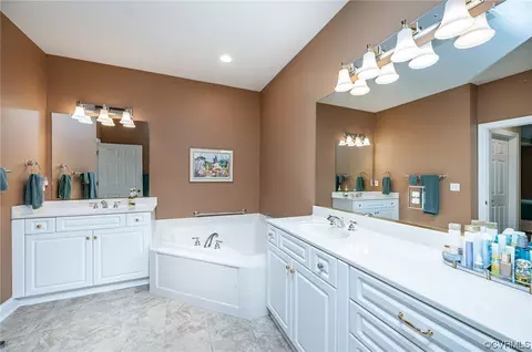 Bath - 401 Dunlin Ct, Midlothian, VA 23114 photo 1 of 2