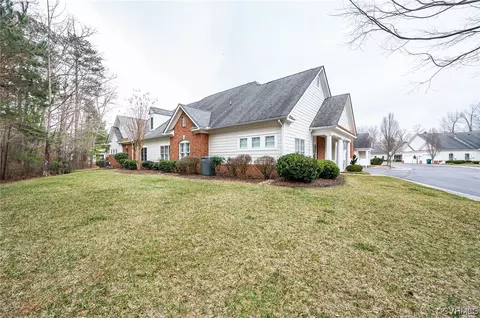 Exterior - 401 Dunlin Ct, Midlothian, VA 23114 photo 3 of 4