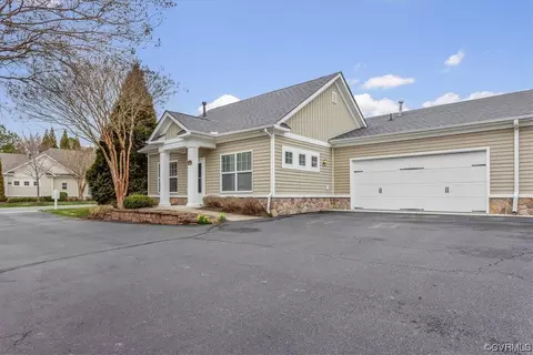 234 Pumpkin Pl, North Chesterfield, VA 23236