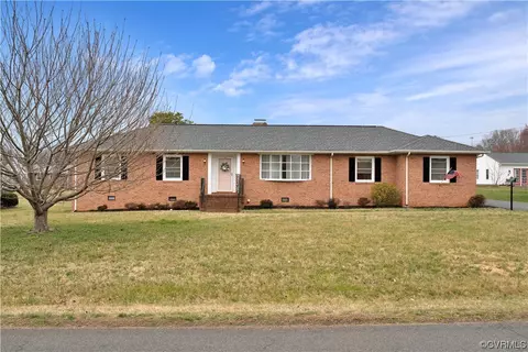 8176 Carter Ln, Mechanicsville, VA 23111