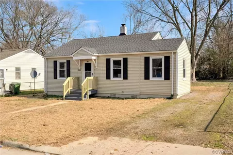 2606 Maple St, Hopewell, VA 23860