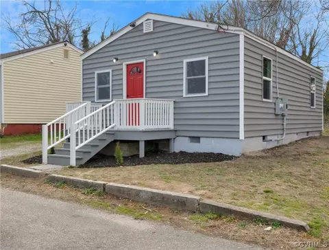 1112 Chestnut St, Petersburg, VA 23803