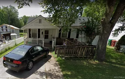 143 Windsor Ave, Colonial Heights, VA 23834
