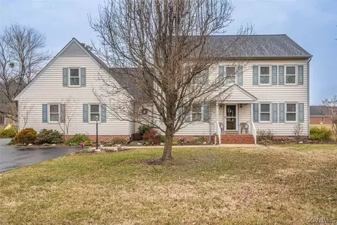 5372 Summer Plains Dr, Mechanicsville, VA 23116