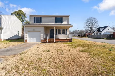 2102 Lee St, West Point, VA 23181