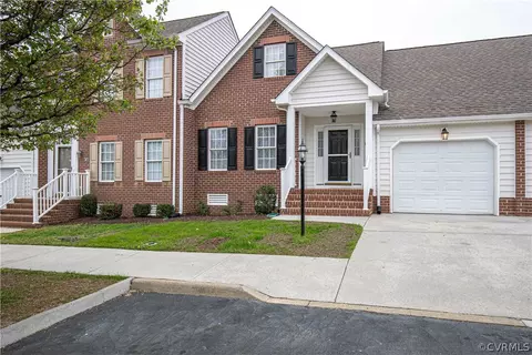 103 Creekridge Pl, Colonial Heights, VA 23834