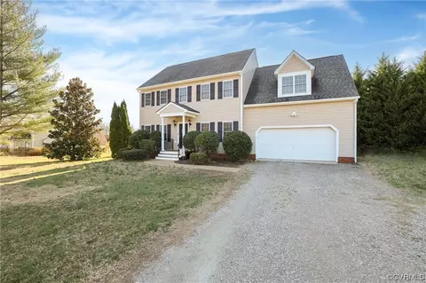 Exterior - 1600 Winterfield Pl, Midlothian, VA 23113 photo 2 of 7