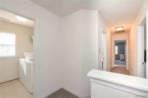 Entry Way - 1600 Winterfield Pl, Midlothian, VA 23113 photo 5 of 6