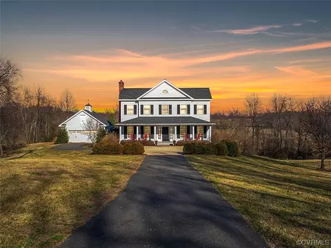 1712 Novum Church Rd, Reva, VA 22735