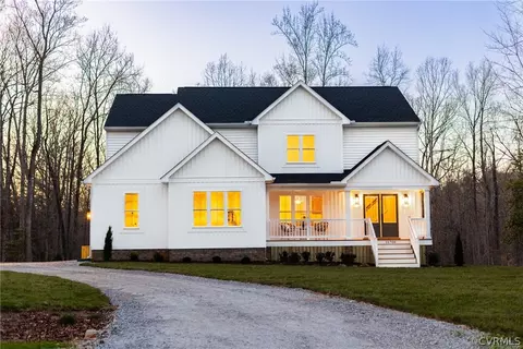 15706 Hebrides Dr, Chesterfield, VA 23838