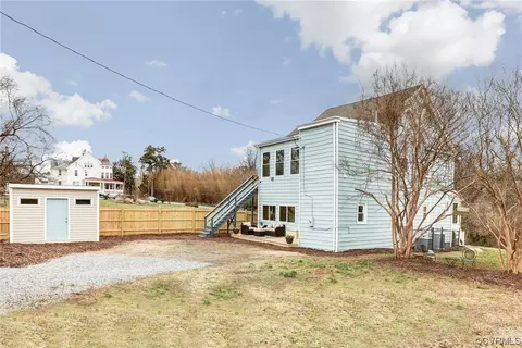 Exterior - 2018 Monteiro Ave, Richmond, VA 23222 photo 10 of 12