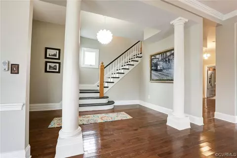 Entry Way - 2018 Monteiro Ave, Richmond, VA 23222 photo 1 of 1