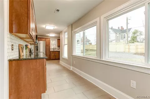 Kitchen - 2018 Monteiro Ave, Richmond, VA 23222 photo 3 of 4