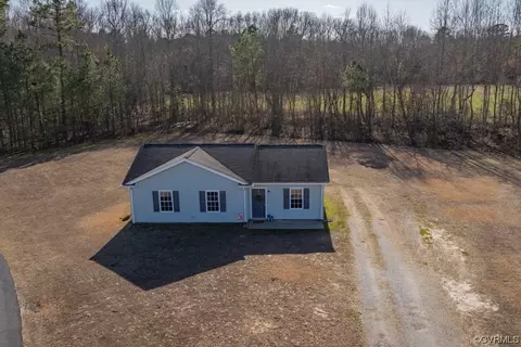 401 Leeds Ln, Jarratt, VA 23867