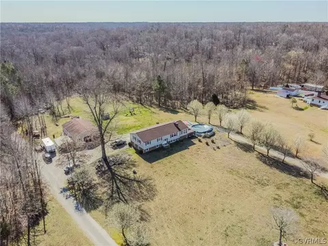 10301 Tunstall Rd, New Kent, VA 23124