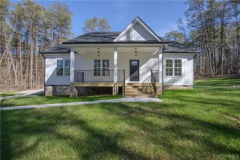 130 Bigger Rd, Cumberland, VA 23040