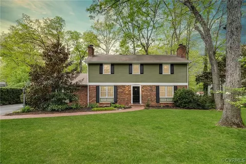 10009 Farmleigh Dr, North Chesterfield, VA 23235
