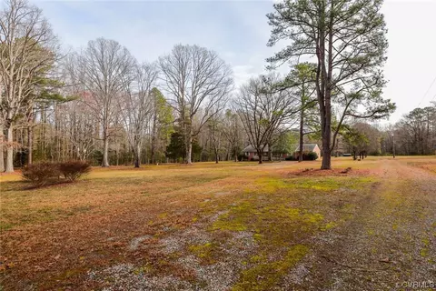 View/Area - 321 County Line Rd, Midlothian, VA 23112 photo 3 of 11